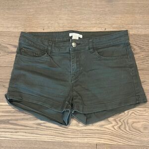H&M Green Jean Shorts Trendy Cut-Off Style